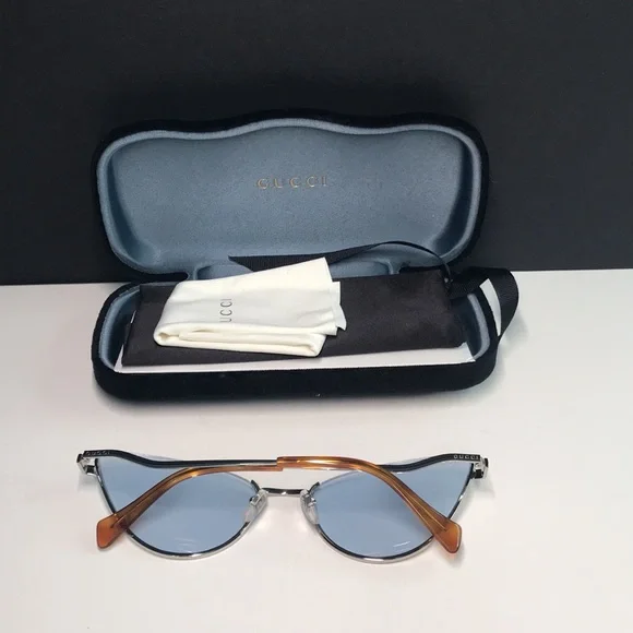 New Authentic Gucci GG1006S 004  Silver / Blue Cat-Eye Sunglasses NEW AUTHENTIC GUCCI GG1006S 004 SILVER CAT-EYE SUNGLASSES  main image 3